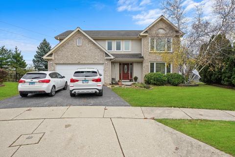 725 Greenview Ln, Wheeling, IL 60090 photo 1