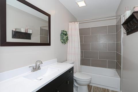 4990 Chambers Dr, Hoffman Estates, IL 60010 photo 21