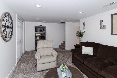 4990 Chambers Dr, Hoffman Estates, IL 60010 photo 25