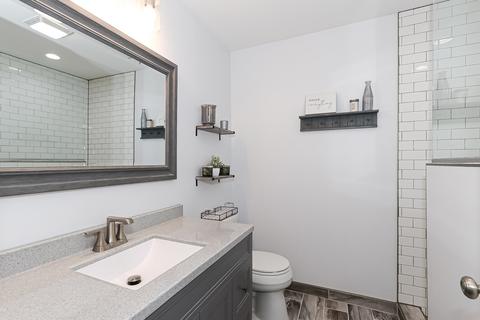 4990 Chambers Dr, Hoffman Estates, IL 60010 photo 17