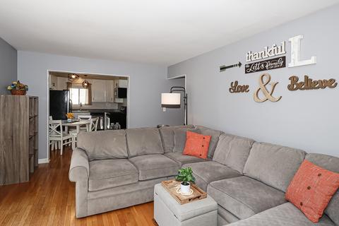 4990 Chambers Dr, Hoffman Estates, IL 60010 photo 13