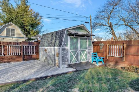 804 E Maple St E, Hoopeston, IL 60942 photo 9