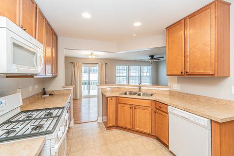858 Voyage Way, Elgin, IL 60124 photo 17