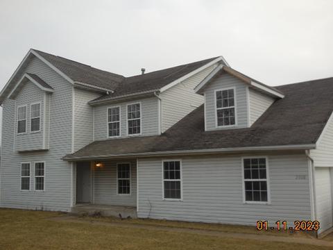 2008 Ridge Creek Dr, Bloomington, IL 61705