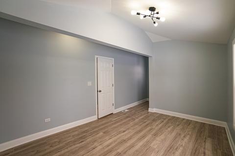 524 E 155th St, Phoenix, IL 60426 photo 18