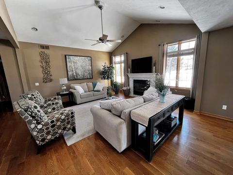 602 Commander Pl, Belvidere, IL 61008 photo 8