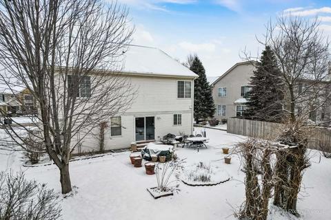 1633 Montclair Dr, Elgin, IL 60123 photo 2