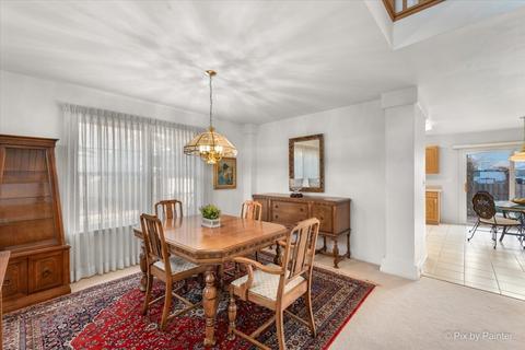 1633 Montclair Dr, Elgin, IL 60123 photo 8