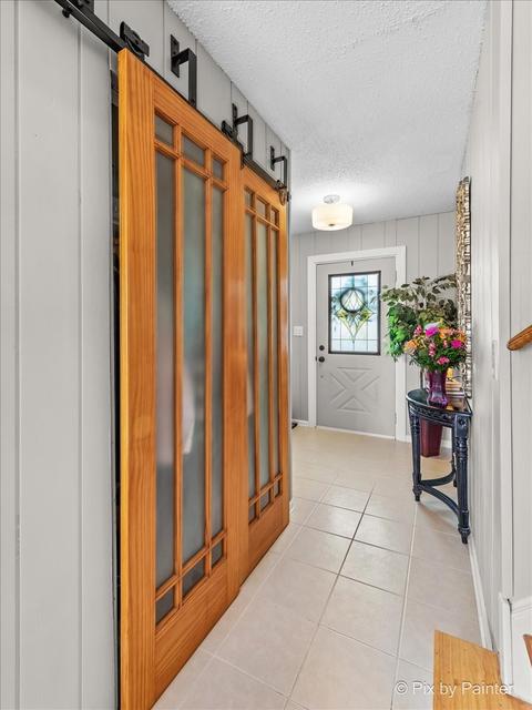 1027 Confederation Dr, Bartlett, IL 60103 photo 4