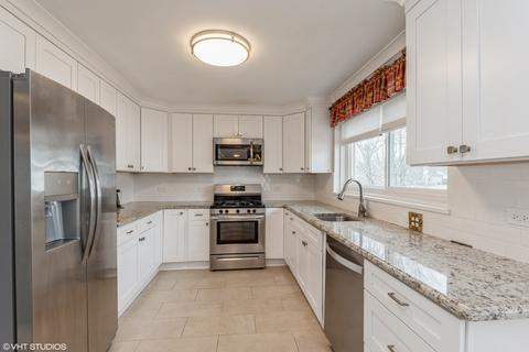 2511 Wilke Rd, Rolling Meadows, IL 60008 photo 3