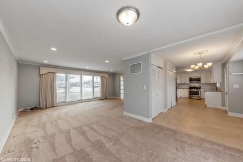 2511 Wilke Rd, Rolling Meadows, IL 60008 photo 4