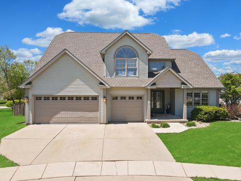 3 Rachel Ct, Bloomington, IL 61704