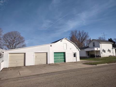 502 E Colden St, Polo, IL 61064 photo 2