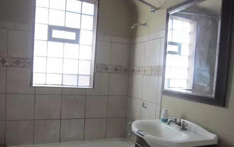 932 E 46th St, Chicago, IL 60653 photo 6