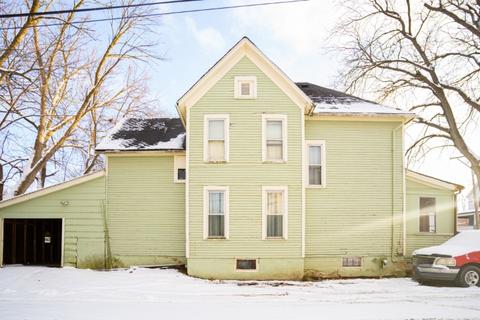 723 S Float Ave, Freeport, IL 61032 photo 4