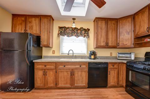 656 S 7th St, West Dundee, IL 60118 photo 8