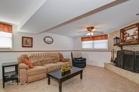 656 S 7th St, West Dundee, IL 60118 photo 11