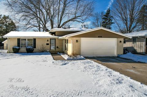 656 S 7th St, West Dundee, IL 60118 photo 1