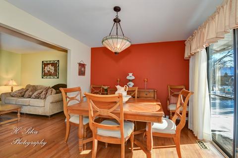 656 S 7th St, West Dundee, IL 60118 photo 9