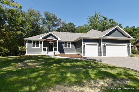 1122 Gulf Keys Rd, Elgin, IL 60120 photo 1
