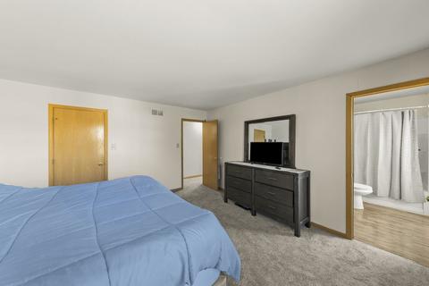 1301 Brookfield Dr, Plainfield, IL 60586 photo 11