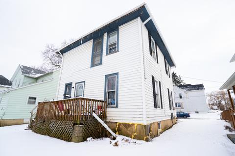 610 E Pleasant St, Freeport, IL 61032 photo 5
