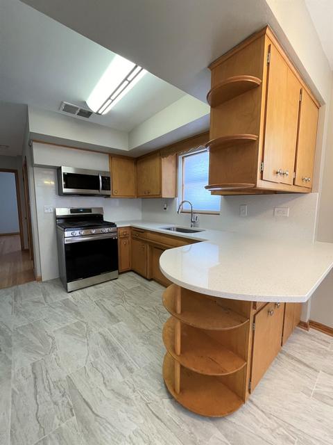 9042 Monroe Ave, Brookfield, IL 60513 photo 4