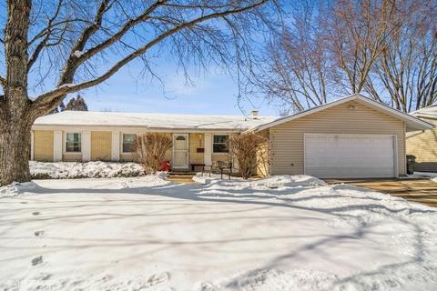 4110 N Firestone Dr, Hoffman Estates, IL 60192 photo 1