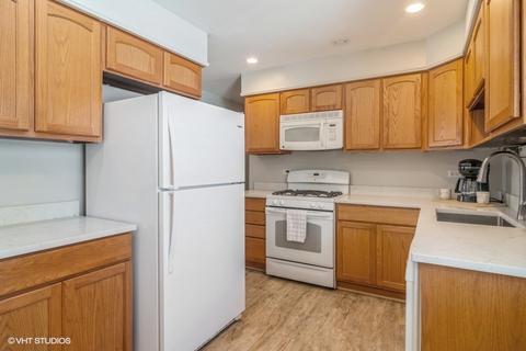 4110 N Firestone Dr, Hoffman Estates, IL 60192 photo 7