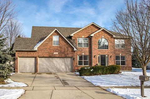 13129 Brooklands Ln, Plainfield, IL 60585 photo 2