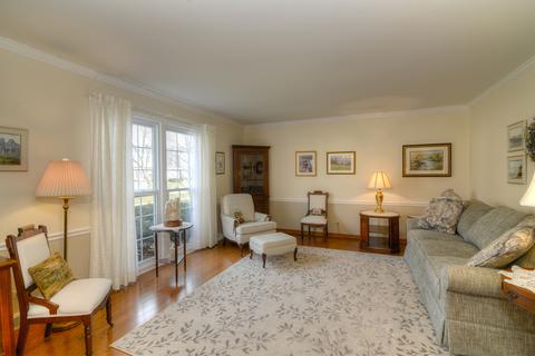 968 Casa Solana Dr, Wheaton, IL 60189 photo 3