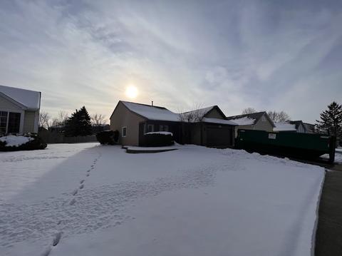 1371 Burns Dr, Elgin, IL 60120 photo 16