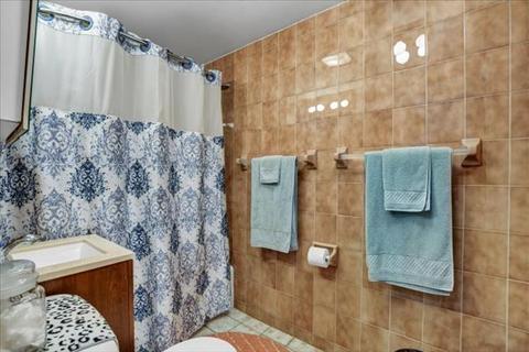 87 Elm St #G, Chicago, IL 60611 photo 12