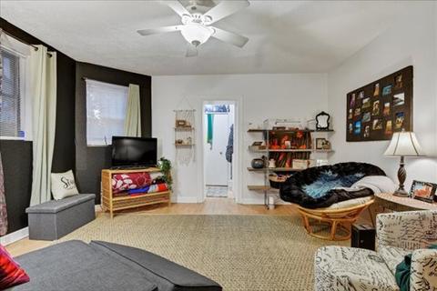 87 Elm St #G, Chicago, IL 60611 photo 10