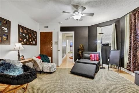 87 Elm St #G, Chicago, IL 60611 photo 11