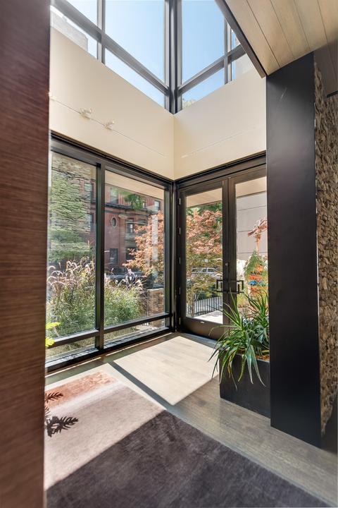 54 E Scott St, Chicago, IL 60610 photo 3