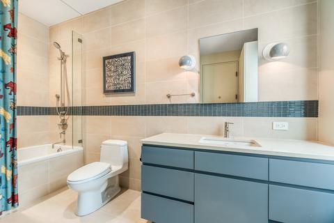 54 E Scott St, Chicago, IL 60610 photo 39