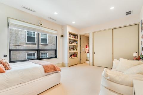 54 E Scott St, Chicago, IL 60610 photo 40