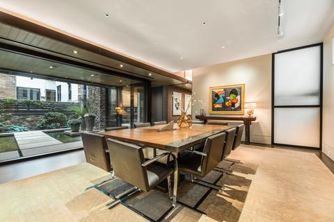 54 E Scott St, Chicago, IL 60610 photo 8