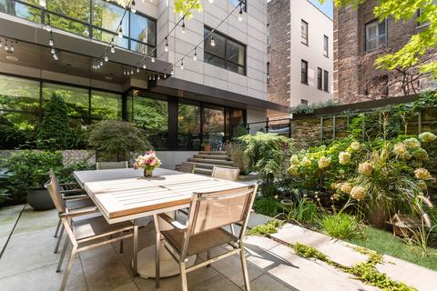 54 E Scott St, Chicago, IL 60610 photo 27