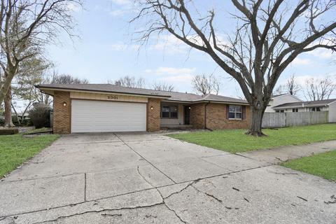 2301 Sumac Dr, Champaign, IL 61821 photo 1