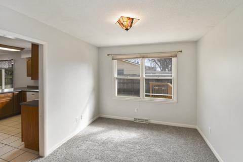 2301 Sumac Dr, Champaign, IL 61821 photo 4