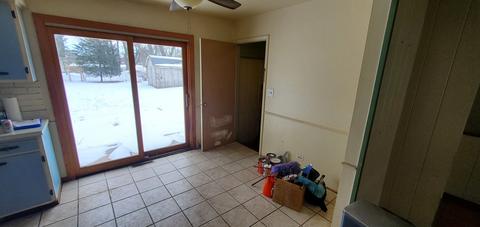 355 Heine Ave, Elgin, IL 60123 photo 4