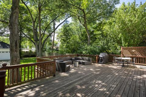 1136 Cherry St, Winnetka, IL 60093 photo 2