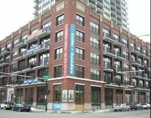 210 S Desplaines St #1204, Chicago, IL 60661