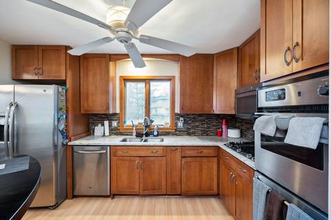 1260 Meadow Ln, Elgin, IL 60123 photo 7