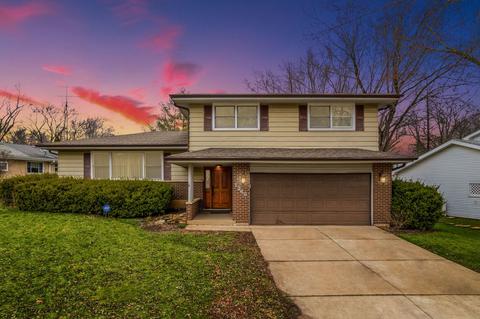 1260 Meadow Ln, Elgin, IL 60123 photo 2