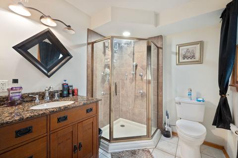 1260 Meadow Ln, Elgin, IL 60123 photo 13