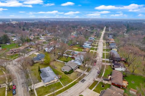 1260 Meadow Ln, Elgin, IL 60123 photo 32