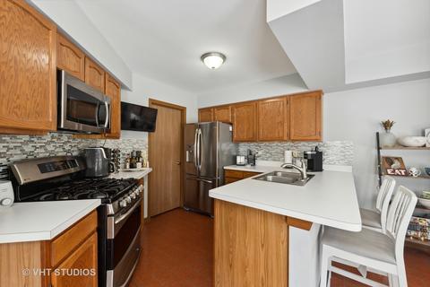 730 Dorset Cir, Wheeling, IL 60090 photo 5